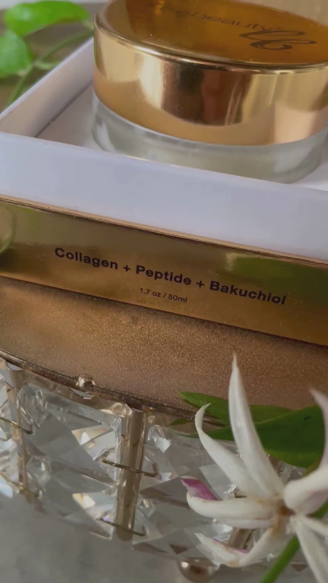 Collagen & Peptide Night Cream promo video